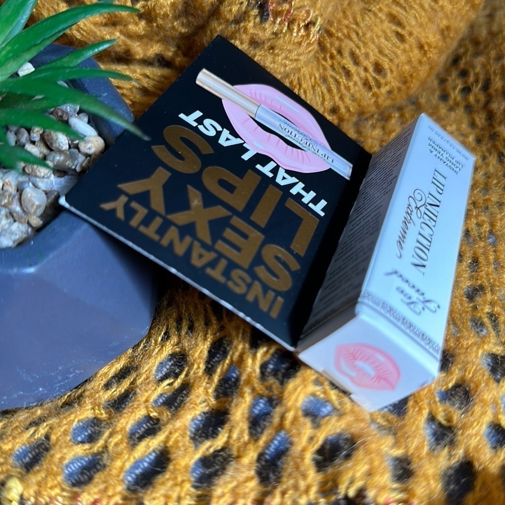 New in box Lip Injection Extreme Hydrating Lip Plumper - Picture 4 of 5